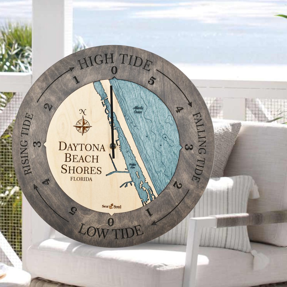 Daytona Beach Tide Clock Driftwood Accent with Blue Green Water on Chair