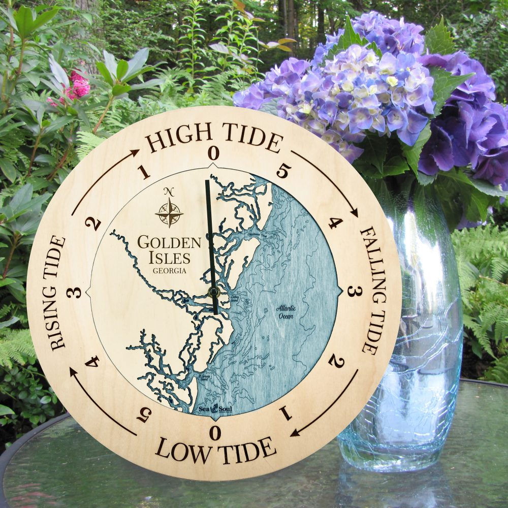 Golden Isles Tide Clock Birch Accent with Blue Green Water on Outdoor Table