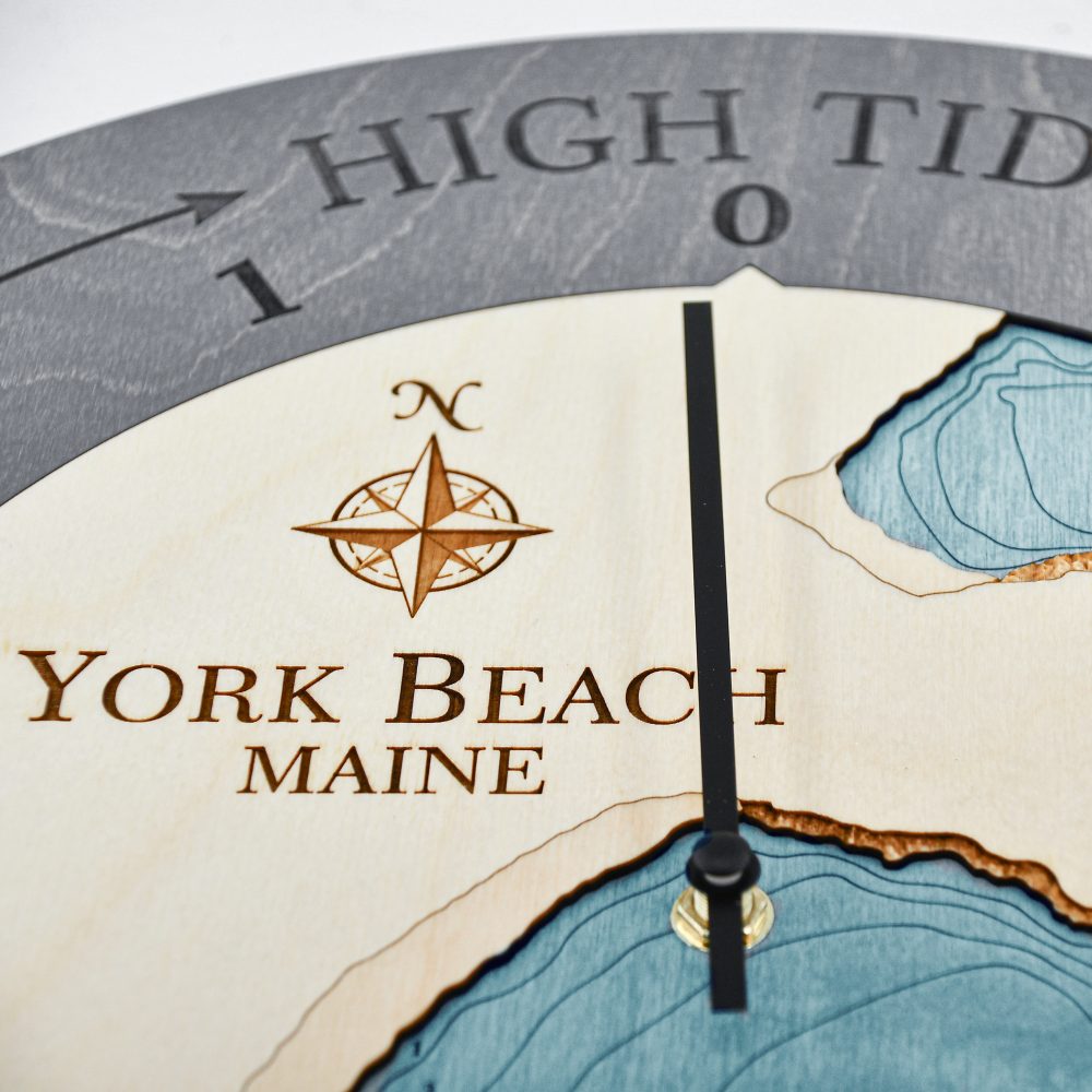 York Beach Tide Clock Driftwood Accent with Blue Green Water Detail Shot 2