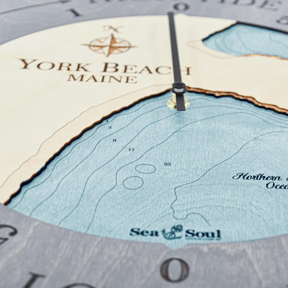 York Beach Tide Clock Driftwood Accent with Blue Green Water Detail Shot 3