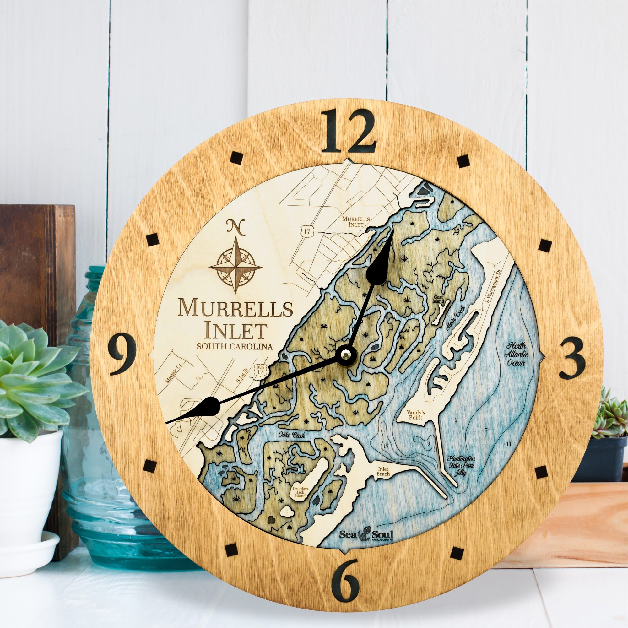 Murrells Inlet Clock Honey with Deep Blue Water in use